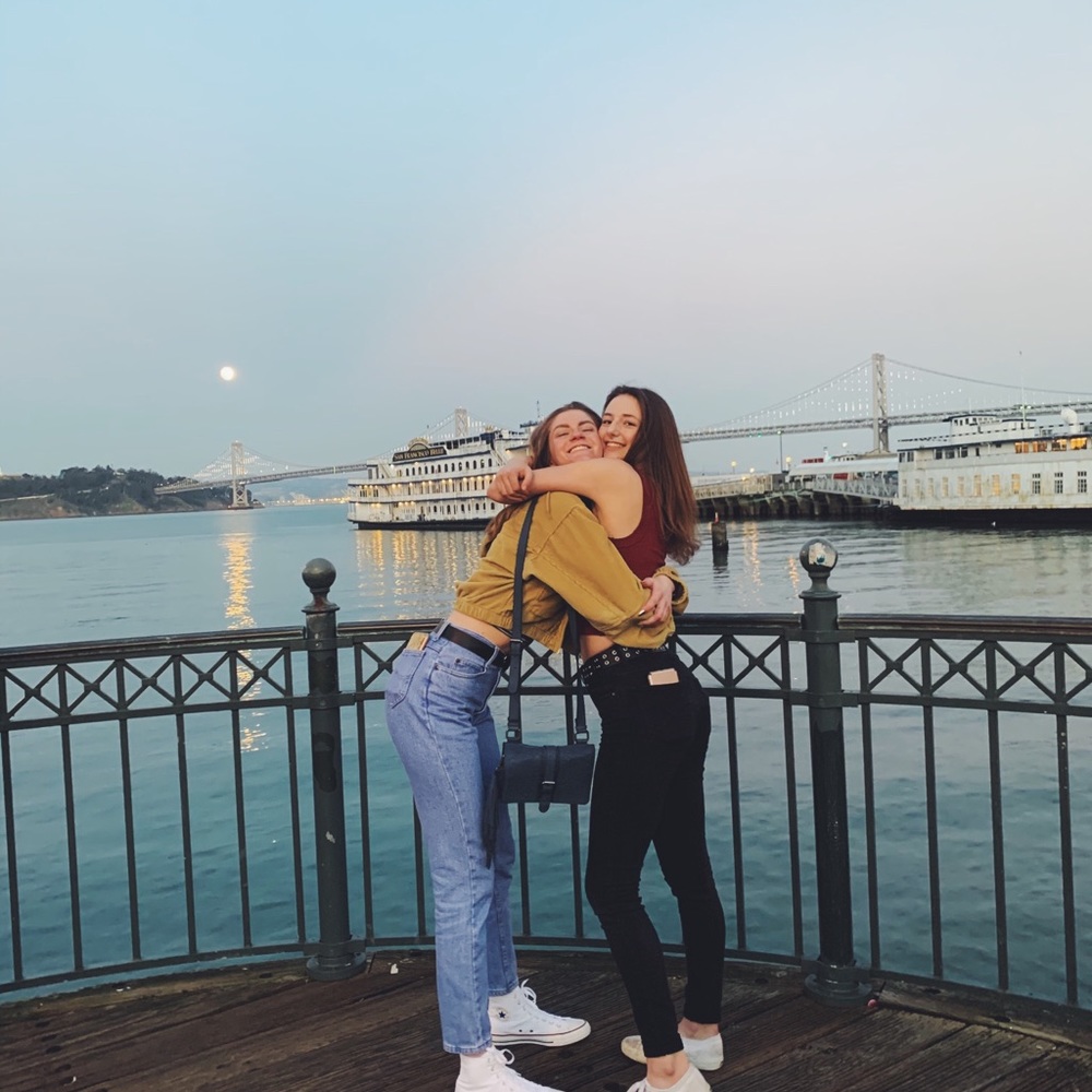 Meet your Posher, Danielle